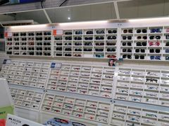 -诺柯视眼镜-蔡司依视路官方工厂店(淞南一店)