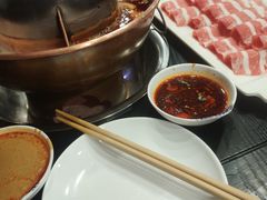 -楼外楼大刀肉传统火锅居(幸福街店)