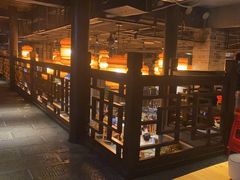 -帅巴人舅母子腊蹄民俗村