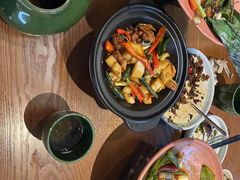 -云海肴·汽锅鸡·云南菜(天山百盛优客店)