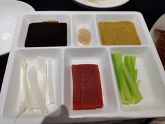 -皇城根·烤鸭·鱼头·家常菜(欧亚大观乐活城店)