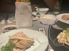 -穹六人间 people 6(岳阳路店)