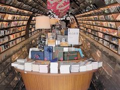 -钟书阁(珍园店)