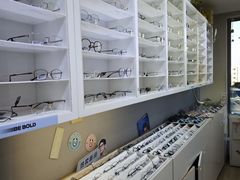 -天空之镜眼镜店蔡司依视路授权店(天通苑店)