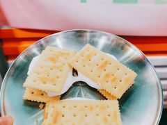 现烤棉花糖苏打饼干-玄希浪漫厨房·韩料烤肉(湖滨银泰in77店)