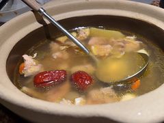 -领鲜天下·焗海鲜·花胶鸡(天目里店)