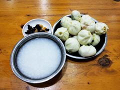 肉包-红帽叔叔包子