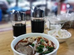 -遵义虾子张六羊肉粉(普陀路店)