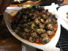 麻辣小田螺-小俩口烧烤东北菜(双井店)