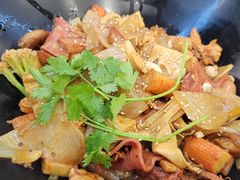 -醉人椒麻辣香锅(王府井喜悦店)
