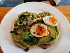 牛油果吐司-Egg•Allday Brunch(襄阳北路店)