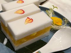 芒果夹心椰子糕-悦得闲广式茶楼点心(石厦时代广场店)