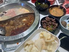 -嘎琉鲜切牛肉自助火锅