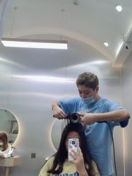 -Tloml salon