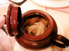紫砂壶炖老鸽~-紫阳家宴(源深店)