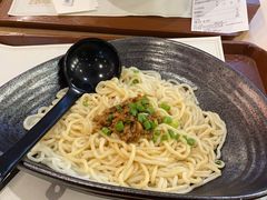 -蒙自源米线大王(东站店)