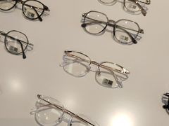 -罗伯特眼镜·蔡司官方授权(前海桂湾店)