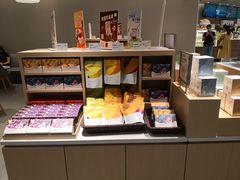 面包甜点陈列柜-奈雪的茶(中华广场店)