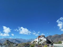 -平措康桑·和牛自助观景餐厅(布达拉宫店)