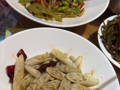 -黄泥岗·地道湖北菜(奥特莱斯店)