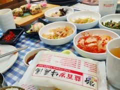 -益百岁牛尾汤(香山路店)