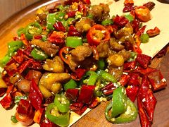 双椒掌中宝-罗氏十三活虾餐厅(光谷K11购物艺术中心店)
