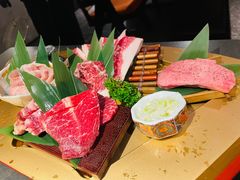-铭牛烧肉·和牛海鲜自助(高新月牙湖店)