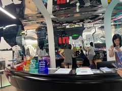 -INLANG饮浪室内冲浪(苏河湾万象天地店)