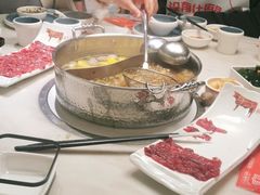 -左庭右院鲜牛肉火锅(浦江欢乐颂店)
