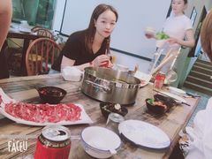 -牛缘村·贵州黄牛肉火锅(西善桥店)