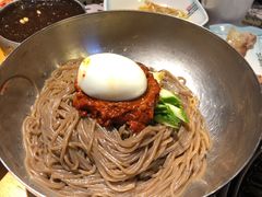 -唯成•韩国炭火烤肉 유성고기