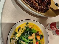 -八府香鸭·啫啫煲(华山路店)