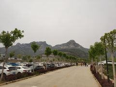 -抱犊寨风景区