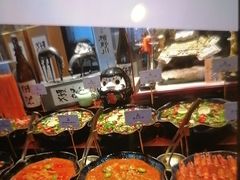 -雍容荟帝王蟹活龙虾展台自助(IFS黑金店)