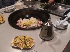 -小火炕铁锅炖鱼