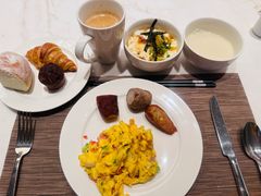 -深圳国际会展中心希尔顿酒店(前海华发冰雪世界店)