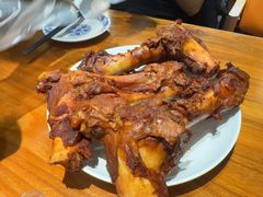 -老天桥酱肉烧饼夹肘子(天桥店)