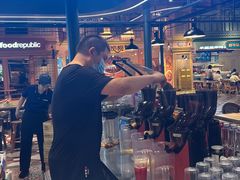 -大食代美食广场(上海中心店)