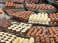 -Laderach 莱德拉(上海环贸iapm店)