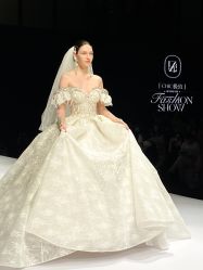 -Renee芮亦婚纱(原丽莎)