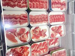 -嘎琉鲜切牛肉自助火锅