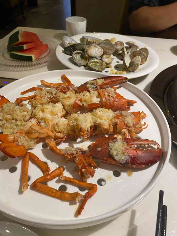 盛记海鲜(窑岭店)-"菜品口味好,服务周到热情,虽然经营已经2.