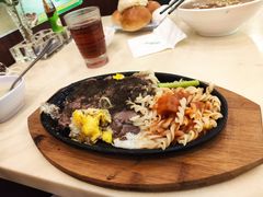 沙朗牛排-雅泰来(解放路店)
