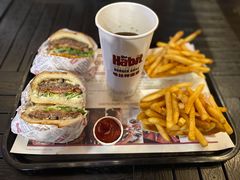 -The Habit Burger Grill 哈比特汉堡(爱琴海店)