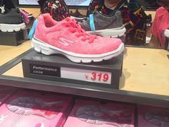 -SKECHERS 斯凯奇(上海国际时尚中心店)