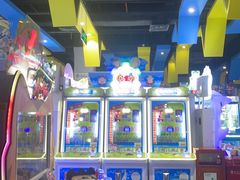 -反斗乐园π·电玩·高空拓展·蹦床(龙华天虹店)
