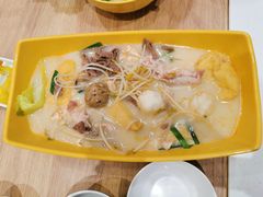 -谭仔米线(皇庭广场店)