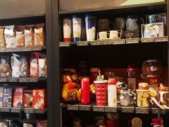 零售区-星巴克臻选(南京金茂览秀城店)