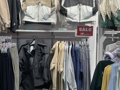 -New Balance(王府井奥莱·香江小镇店)