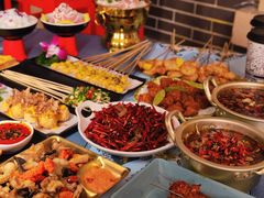 -依呀呀ktv烧烤小串(中山西路店)